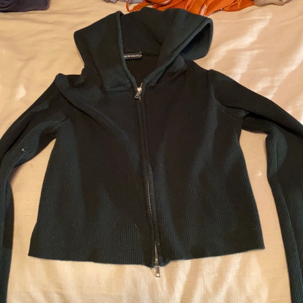 zip up